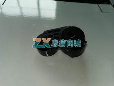 涨紧轮(116)